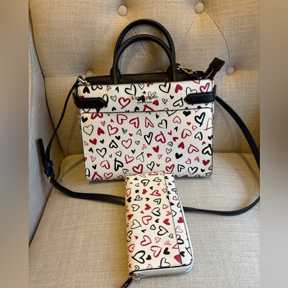 ❤️SOLD!!❤️Kate spade Staci heart printed medium satchel bag & wallet - Picture 8 of 8